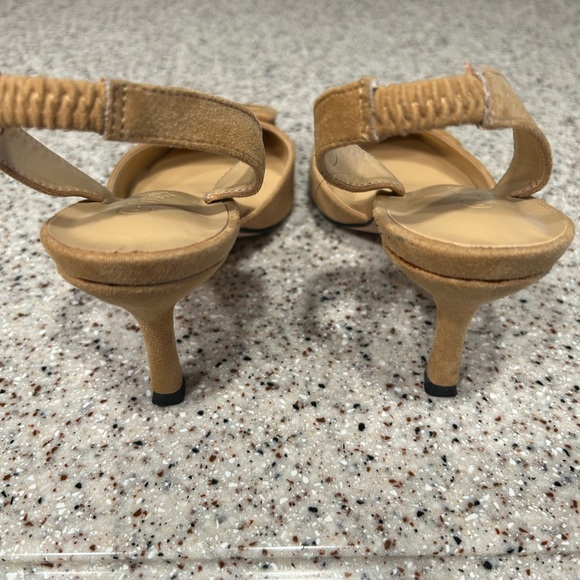 Coutgo Suede Heel - Picture 5 of 6